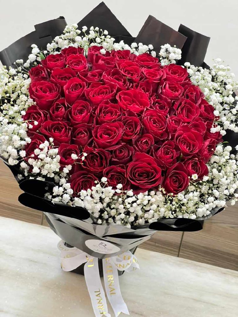 Natural flower bouquets