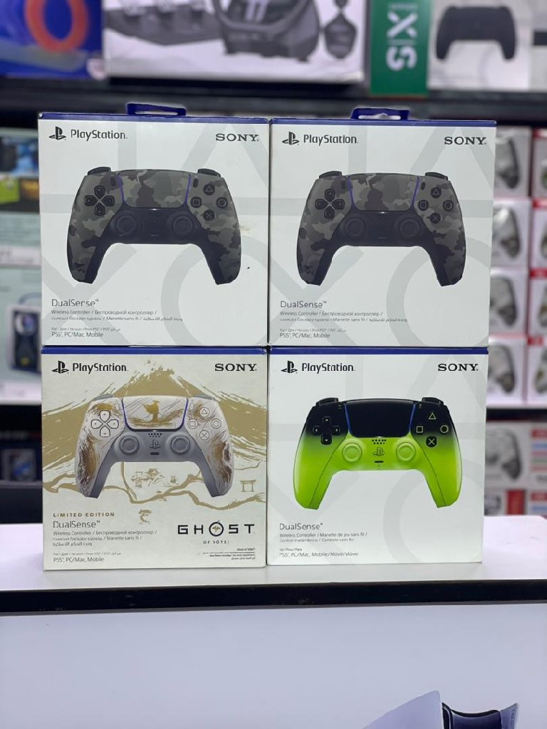 BRAND NEW BOXED PS5 CONTROLLERS