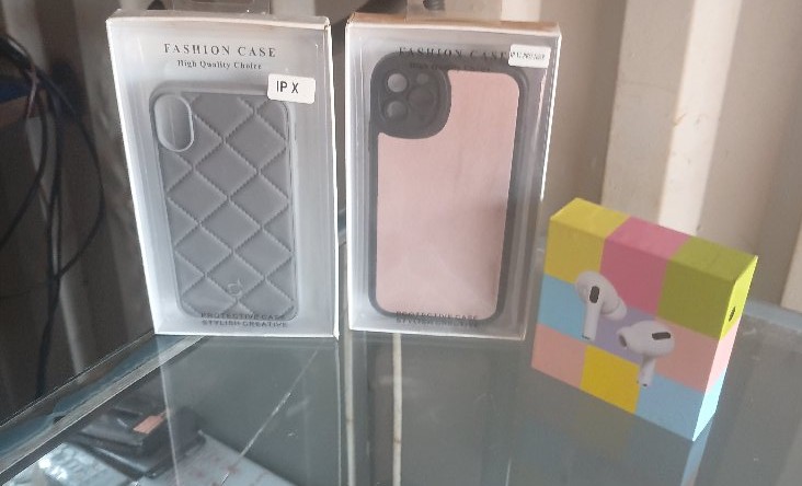 phone cover ear pods