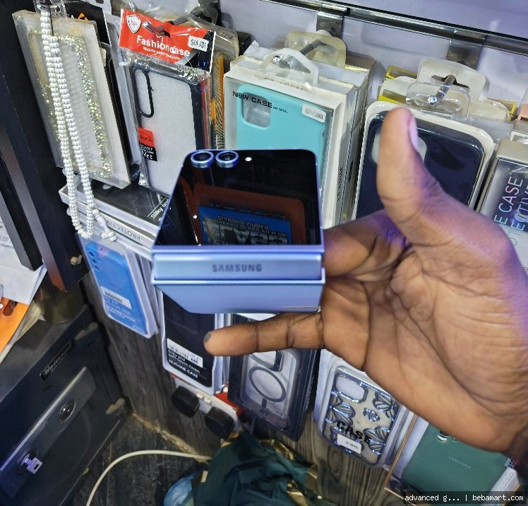 Samsung Galaxy Flip 5