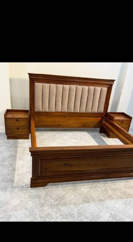 mahogany bed