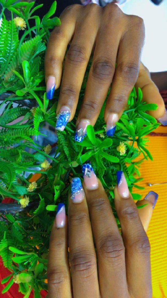 Artificial nails
