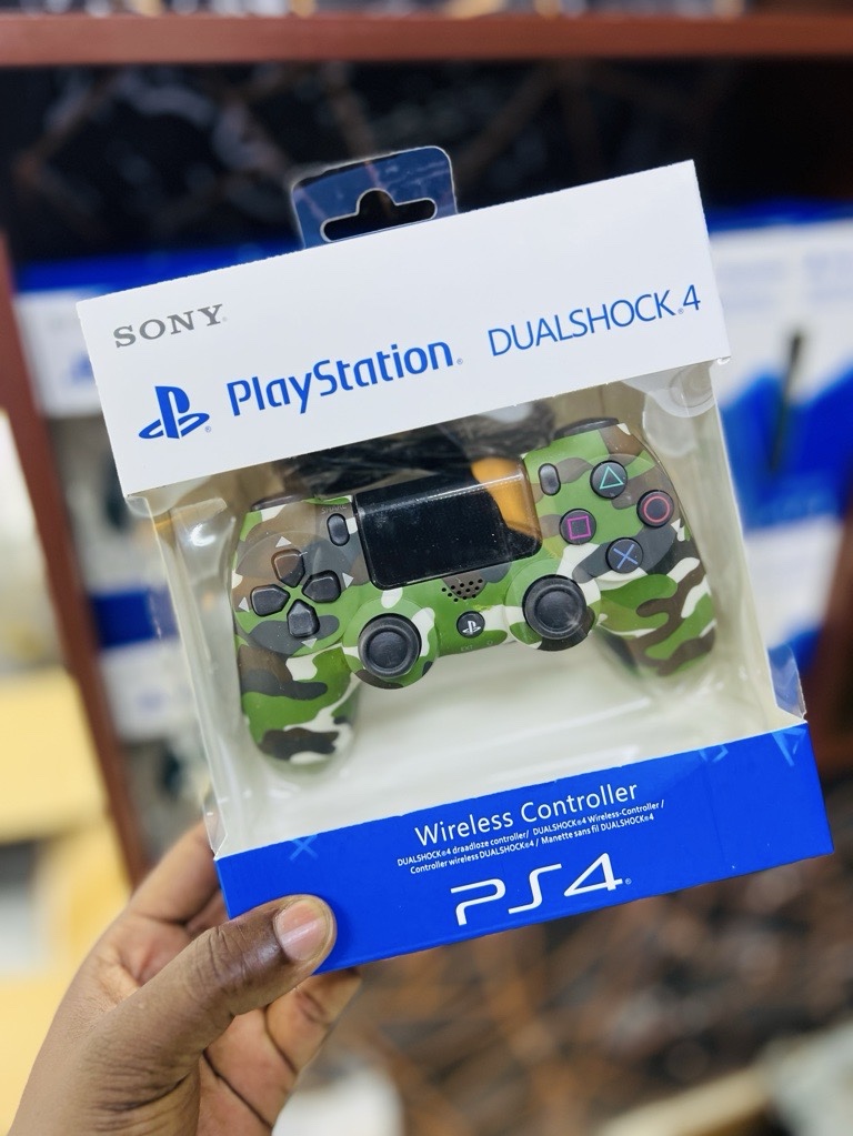 PlayStation 4 controllers/Dualshock 4 controllers